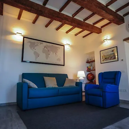 La Finestra Sul Castello